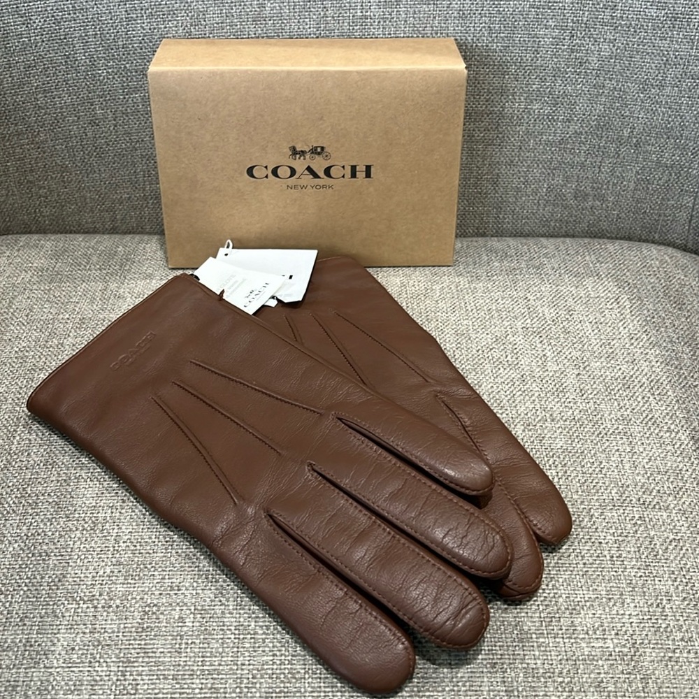 Coach Leather Tech Gloves Dark Saddle